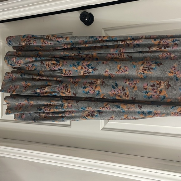 Torrid Size 2 Maxi - Picture 3 of 5